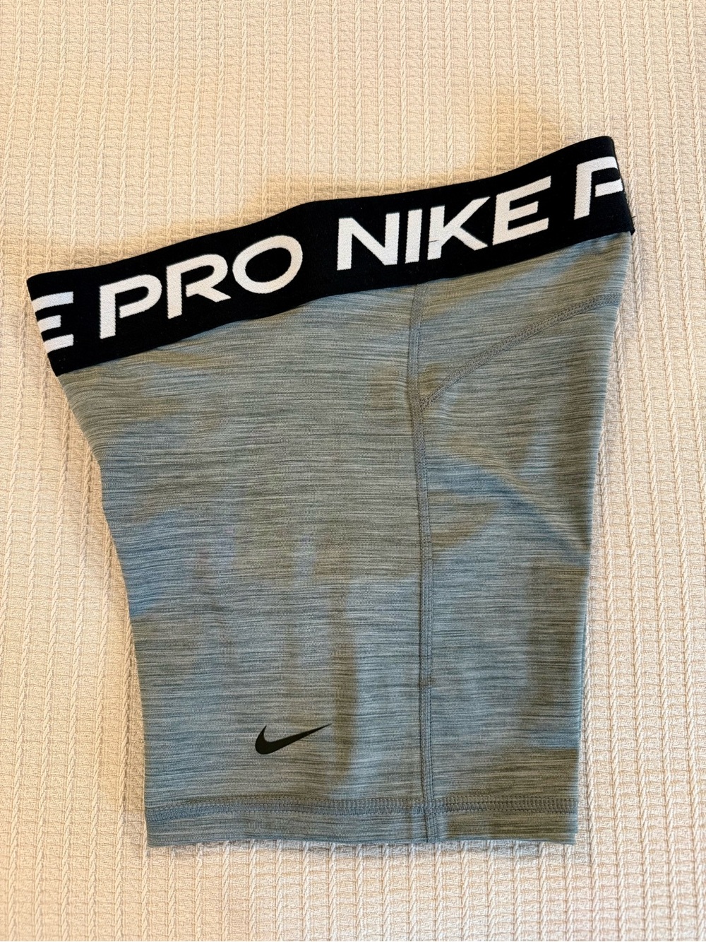 Women’s Nike Pro 365 5” Mid-Rise Shorts